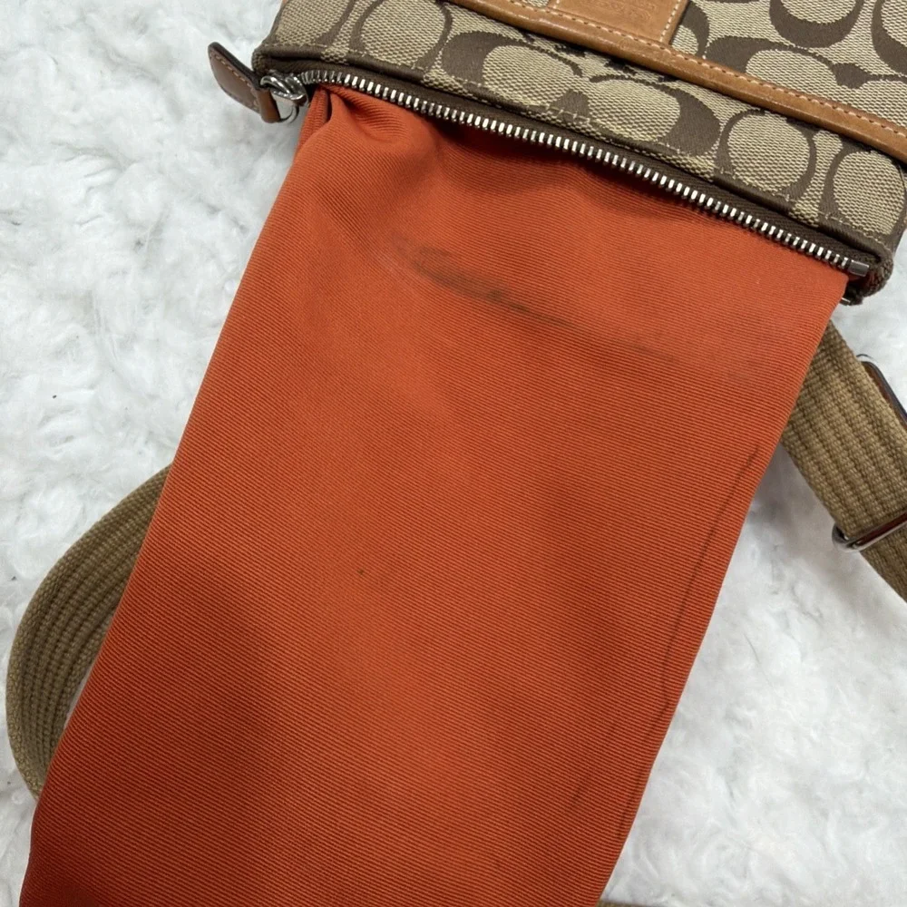Vintage Y2K COACH Cross Body Shoulder Bag Satchel Beige Khaki Tan BIG C VTG 00's - Picture 12 of 12